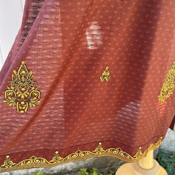 Pakistani Edenrobe embroidered Kurta - Picture 5 of 7